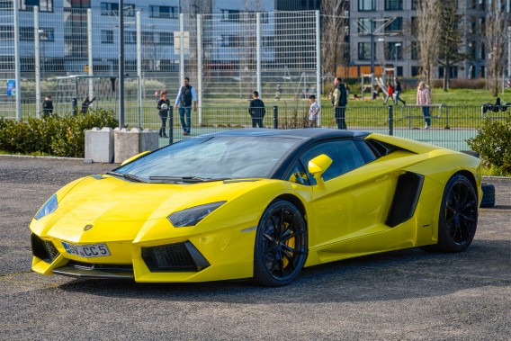 Lamborghini Aventador Roadster